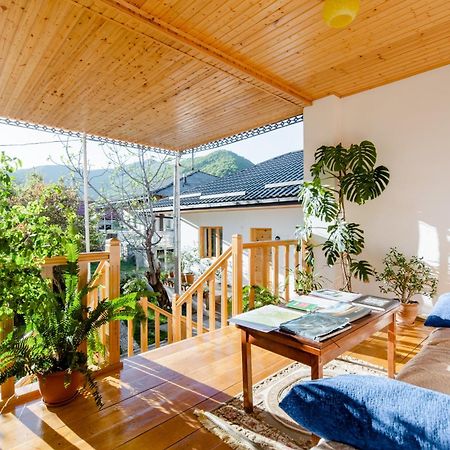 Nazy'S Guest House Joqolo Bagian luar foto