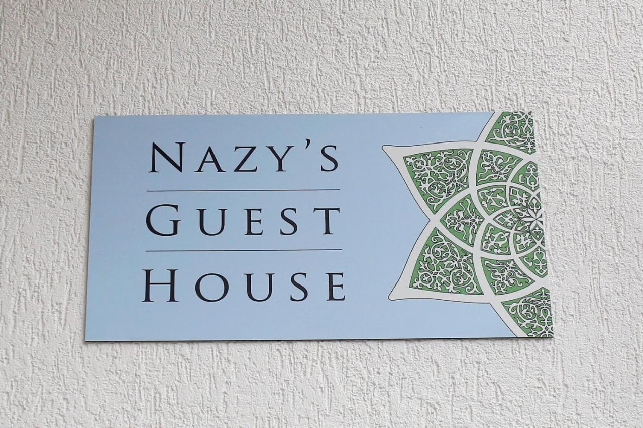Nazy'S Guest House Joqolo Bagian luar foto